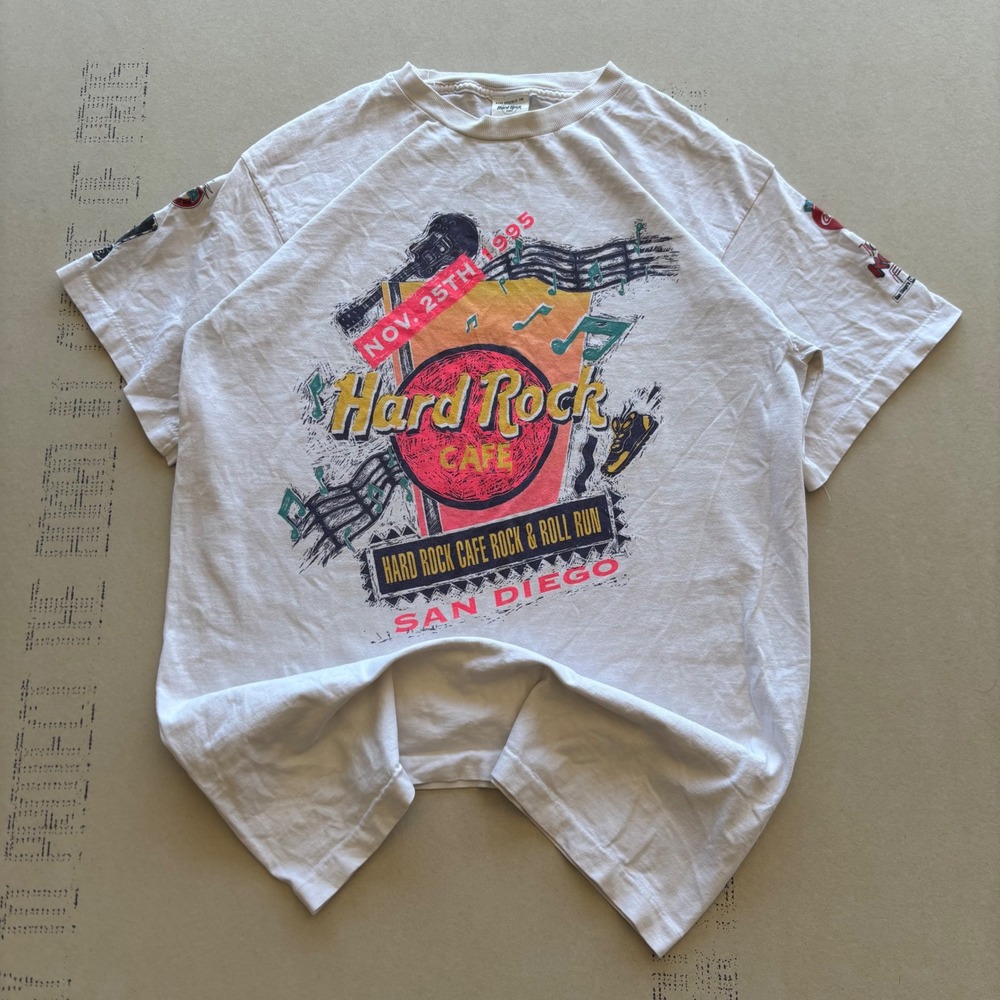 Vintage Crazy 90s Hard Rock Cafe T-shirt‎